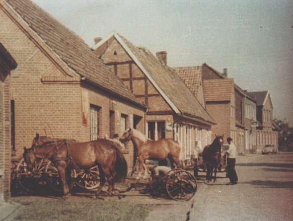 Quelle: Samtgemeinde Lengerich / unten stehender Text: Heimatverein Lengerich: Das alte Kirchspiel Lengerich, Geiger-Verlag, Horb am Neckar 1990, S. 21